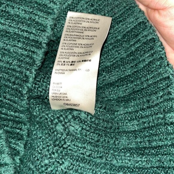 Women’s Free People V-neck Brookside Tunic Sweater in Green • XS - Picture 7 of 12